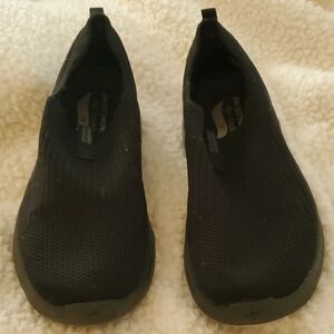Skechers Women's Black Slip-On Sneakers. New Without Box, Size 8